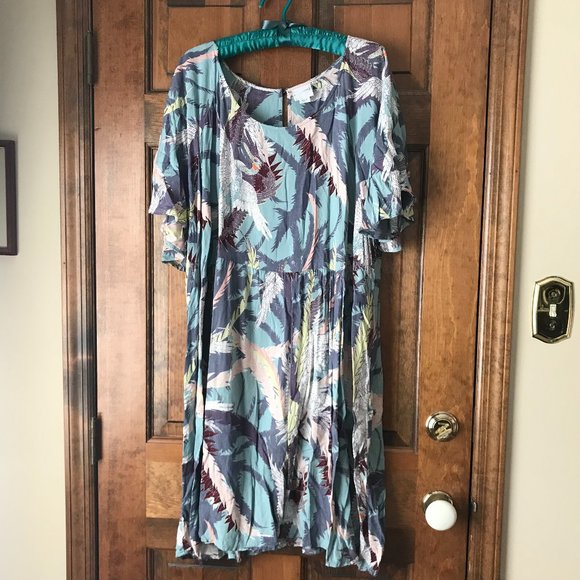 Junarose Dresses & Skirts - Junarose Birds and Ferns Pattern Dress w/Butterfly Sleeves Size 22